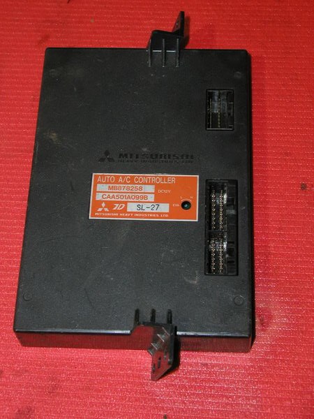 Picture of USED A/C CLIMATE CONTROL COMPUTER UNIT MB878258