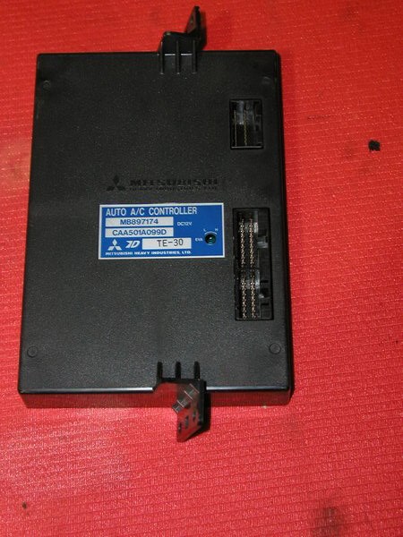 Picture of USED A/C CLIMATE CONTROL COMPUTER UNIT MB897174