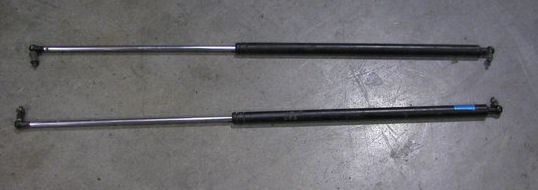 Picture of USED REAR HATCH STRUTS PAIR