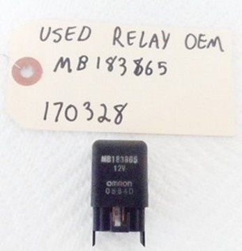 Picture of used relay OEM mb183865 170328