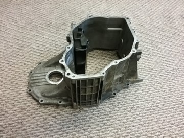 Picture of USED AWD Tranny Mid Case - Center Gear Housing 6-speed