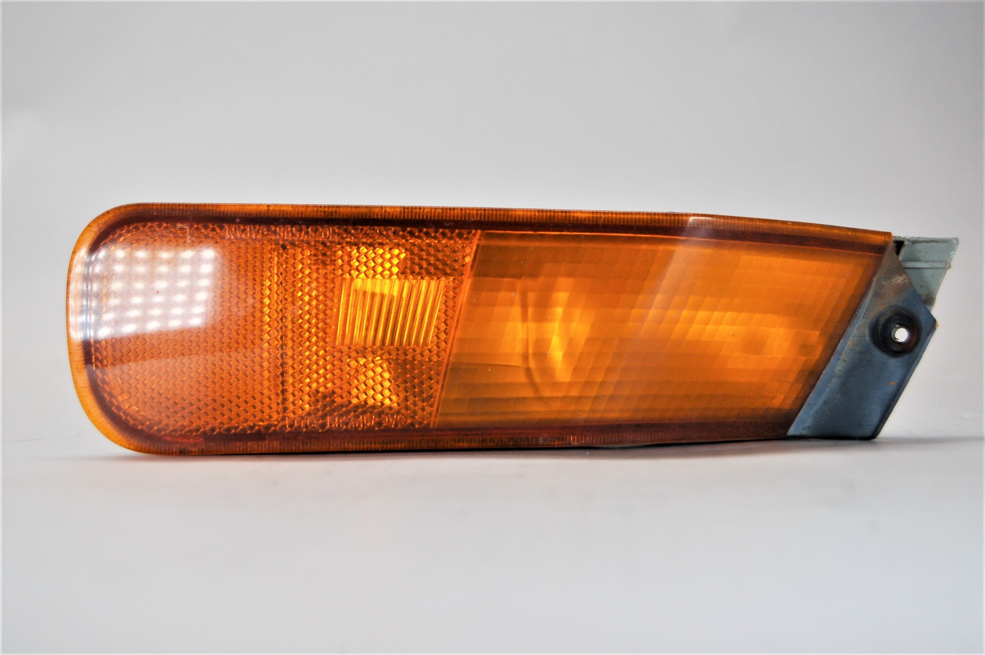 Picture of OEM Mitsubishi Corner Lights Turn Signals Front Indicators Corners for 3000GT 91-99 *DISCONTINUED*