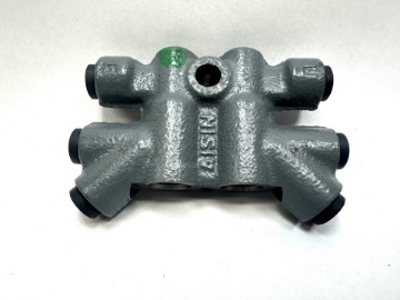 Picture of OEM Brake Proportioning Valve ABS and Non-ABS Stock Mitsubishi 3000GT Stealth